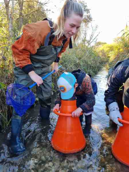 Lise Klysner fra Os om Havet tog børn og barnlige sjæle under armen og fortalte om livet under overfladen. Et fantastisk initiativ fra Lise og bestemt med til at gøre en god dag endnu bedre.